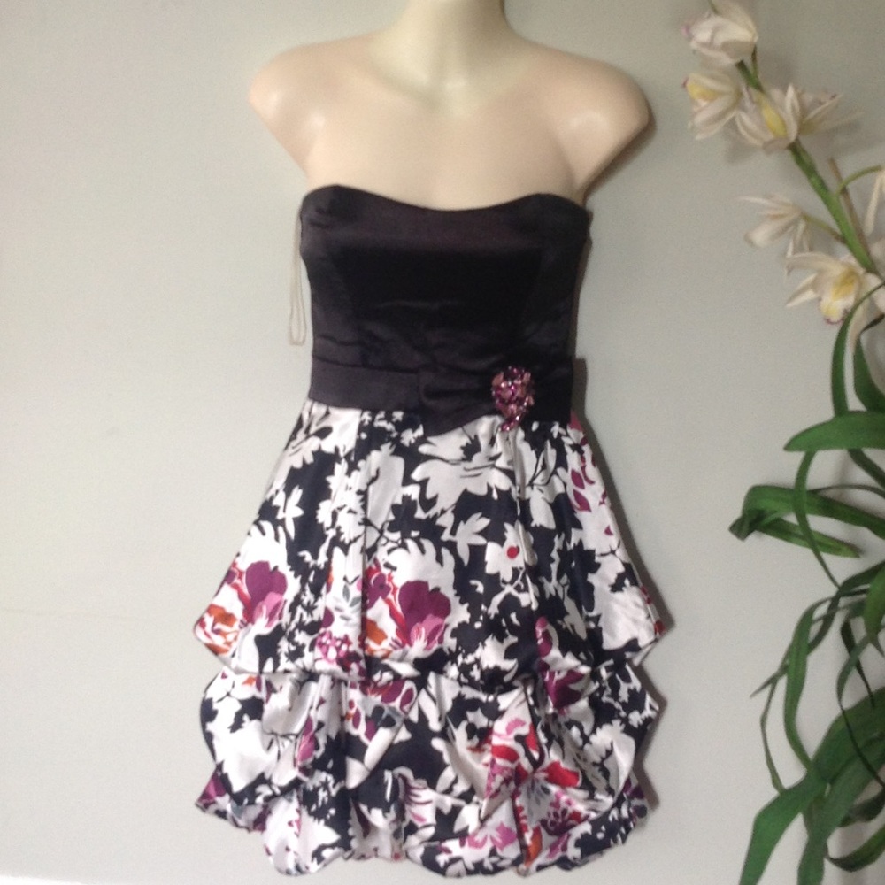 Trixxi prom, party strapless dress